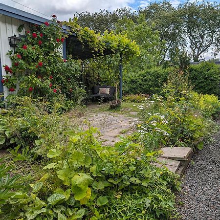 Millans Dockhus Villa Onslunda Buitenkant foto